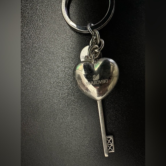 Swarovski Crystal heart keychain - Picture 5 of 6